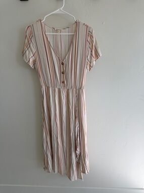 Striped V-Neck Short Sleeve Dress in Cream and Pink